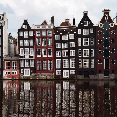 Meeuwen Manor * Edam