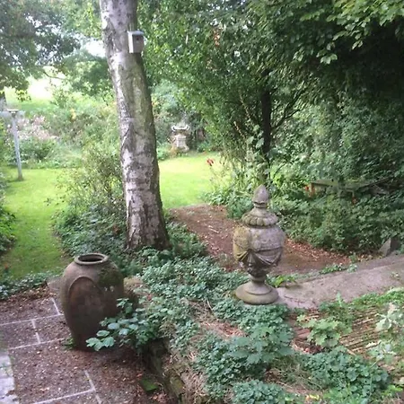 Meeuwen Manor Apartment *